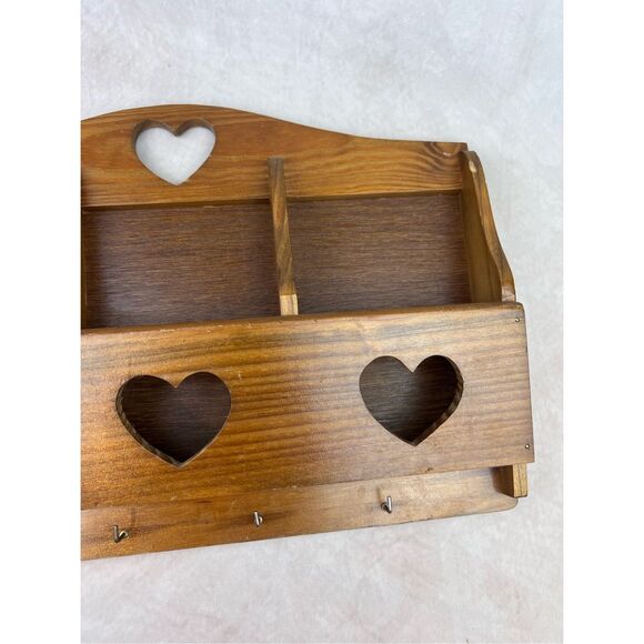 Vintage Wooden Heart Key Holder Mail Holder Cottagecore - Picture 4 of 7